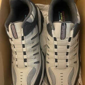 Skechers Men's Black and Gray Athletic Shoes